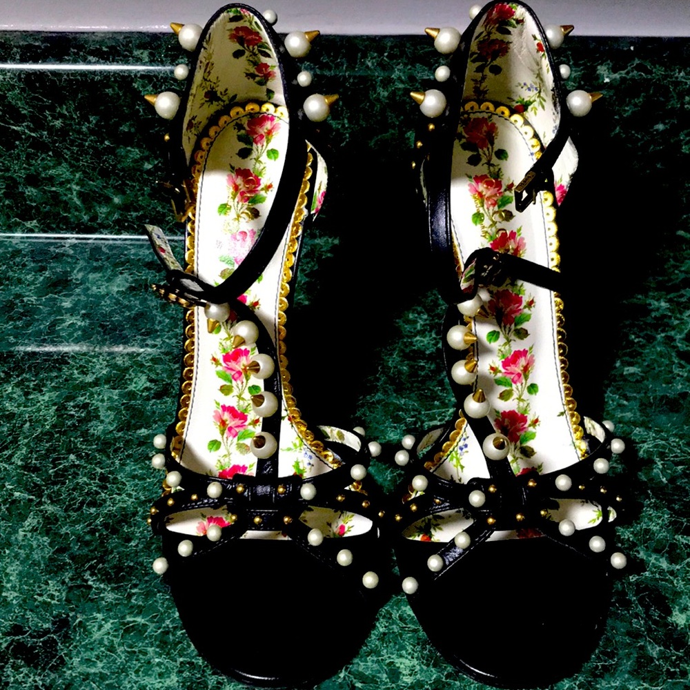Woman’s shoes